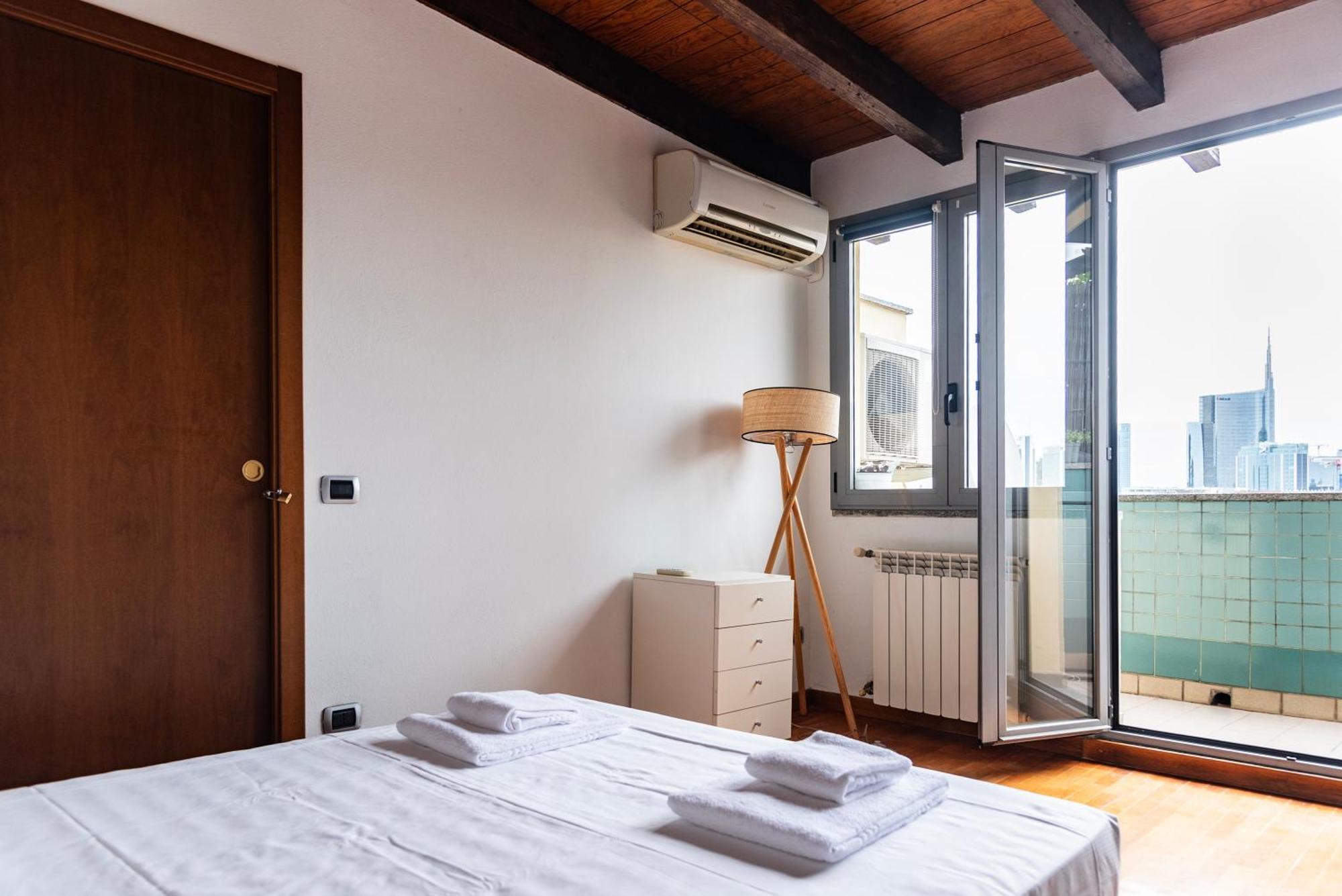 Youhosty - Rosmini 8 Apartment