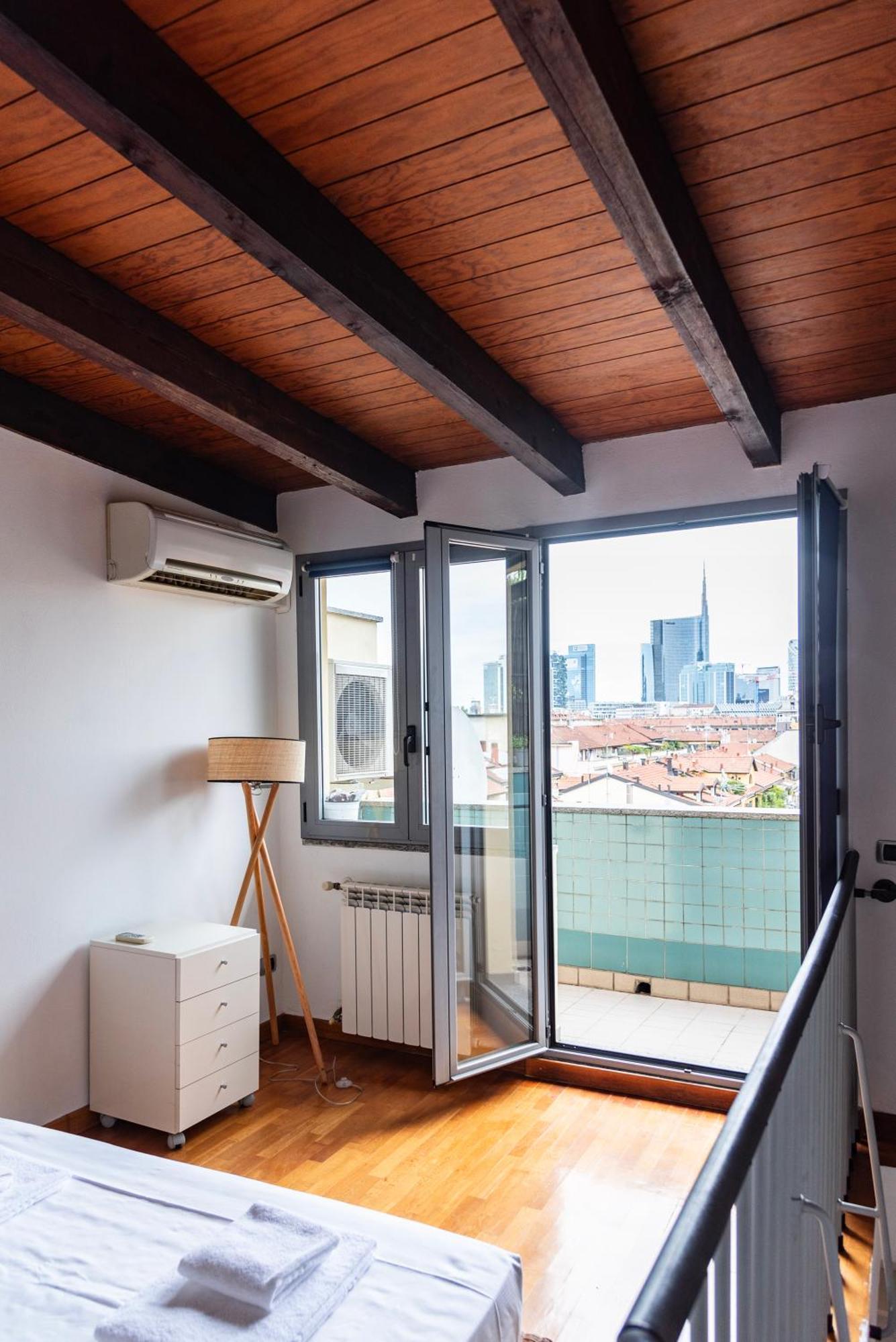 Youhosty - Rosmini 8 Apartment *